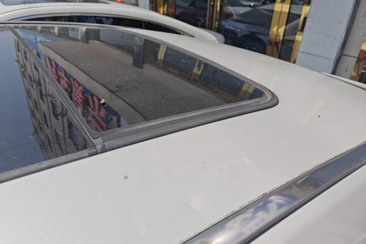 Used Geely Auto Emgrand GT 2017 1.8T Luxury Model
