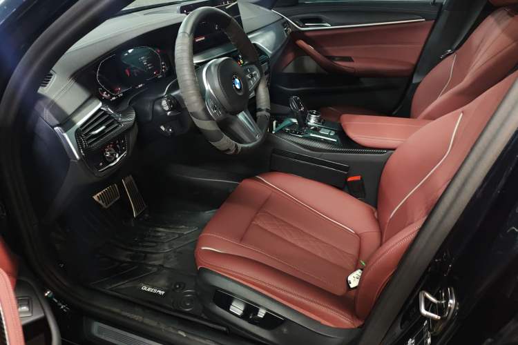 Used BMW 5 Series 2023 530Li Leading Model M Sport Package Left Front Seat