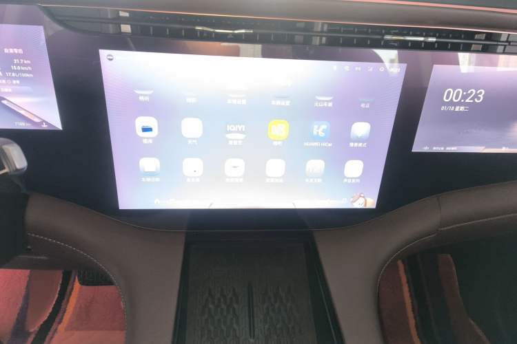 Used EXEED Lanyue 2023 400T Four-Wheel Drive Star Prestige 7-Seater
