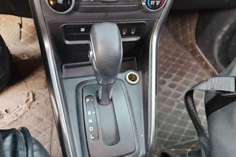 Used Ford EcoSport 2018 1.5L Automatic Platinum Wing Model
