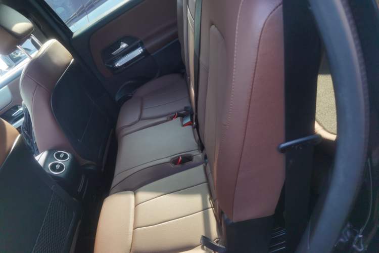 Used Mercedes-Benz GLB 2022 Second Facelift GLB 200 Fashion Edition Left Rear Seat