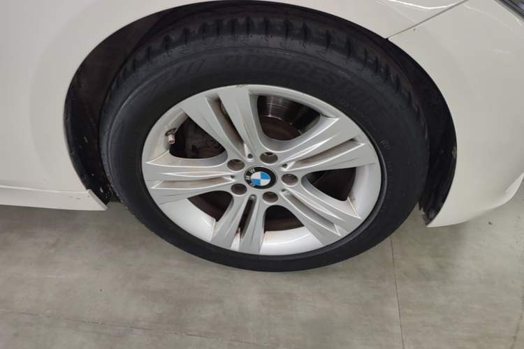 Used BMW 3 Series 2013 316i Sport Design Package

