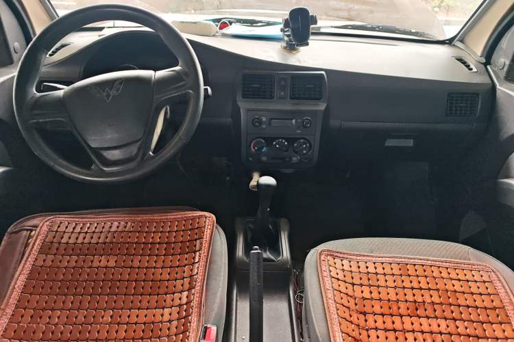 Used Wuling Rongguang 2021 1.5L Extended Standard Version with Air Conditioning – L3C