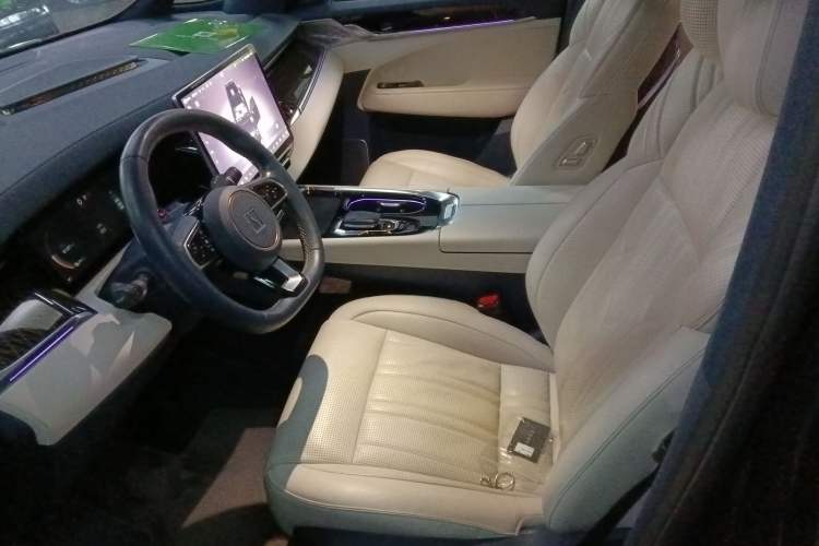 Used Zeekr 009 2022 WE Edition
