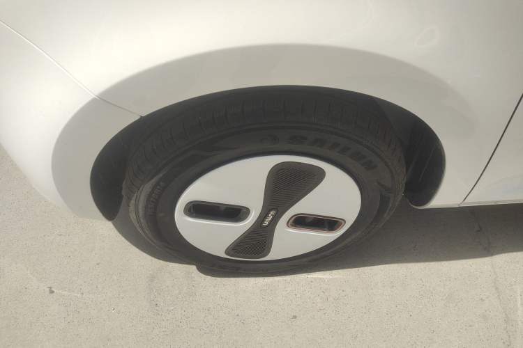 Used CHANGAN NEVO Lumin 2025 301km Honey Dew Edition Left Front Wheel Hub