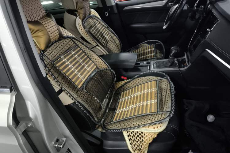 Used Roewe RX5 New Energy 2019 eRX5 50T 4G Connected Excellence Edition Right Front Seat