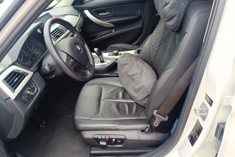 Used BMW 3 Series 2013 320i Sport Edition