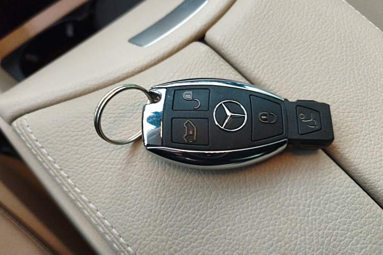 Used Mercedes-Benz V-Class 2020 V 260 L Long-wheelbase Luxury Edition