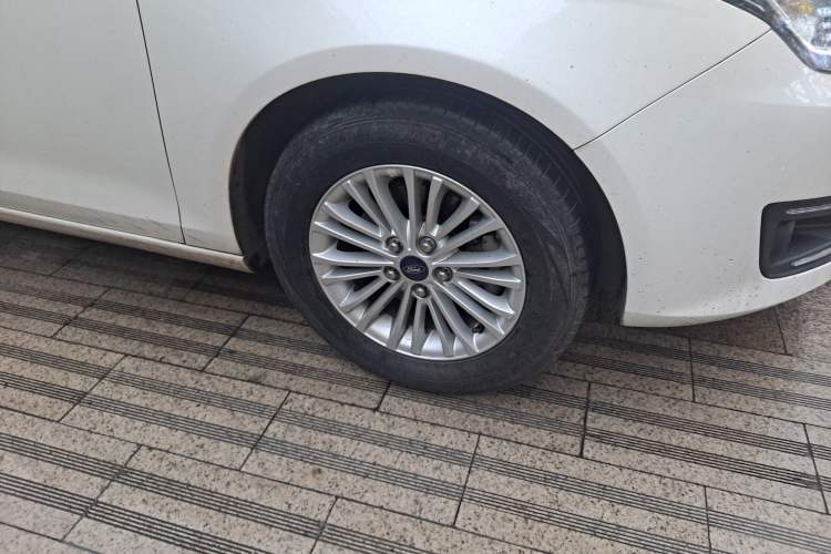 Used Ford Escort 2015 1.5L Automatic Comfort Edition