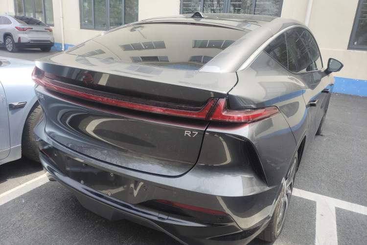 Used Rising R7 2022 Standard Advanced Version
