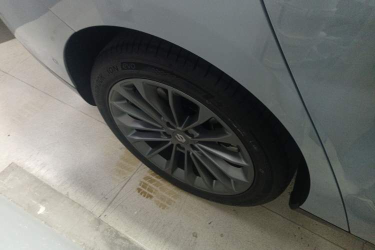 Used Leapmotor C01 2024 Range-Extended 316 Deluxe Edition