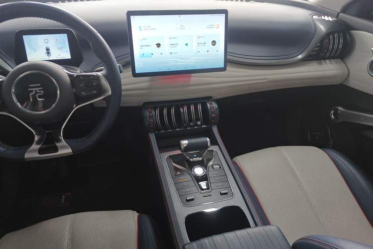 Used BYD Yuan PLUS 2022 510KM Flagship PLUS
