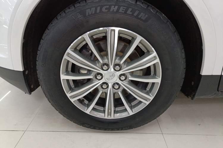 Used Cadillac XT5 2018 25T Luxury Model
