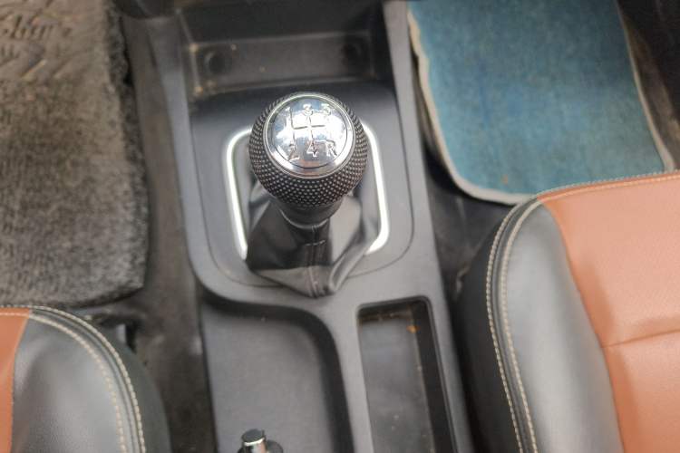 Used CHANGAN KAICHENG Shenqi F30 2018 1.5L Elite Edition Short Wheelbase DAM15L Gear Lever