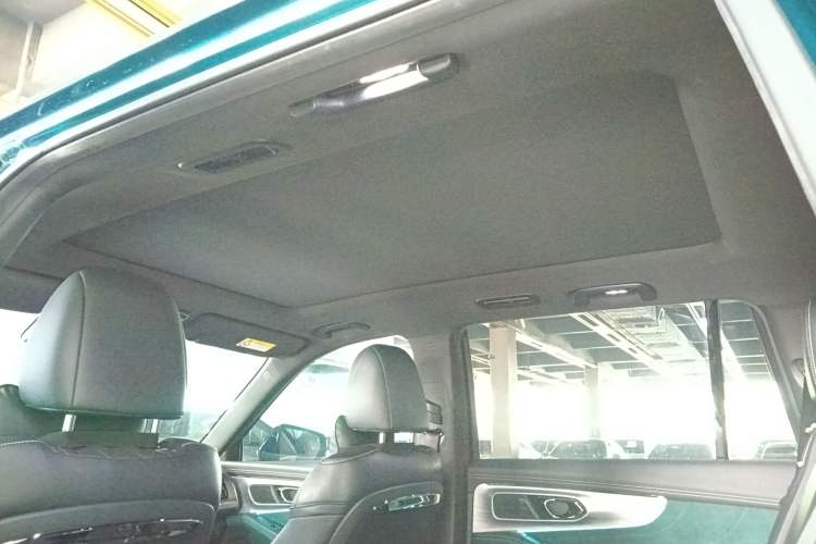 Used GAC Trumpchi GS8 2022 Dual-Engine Series 2.0TM Two-Wheel Drive Prestige Edition (7 Seats)
