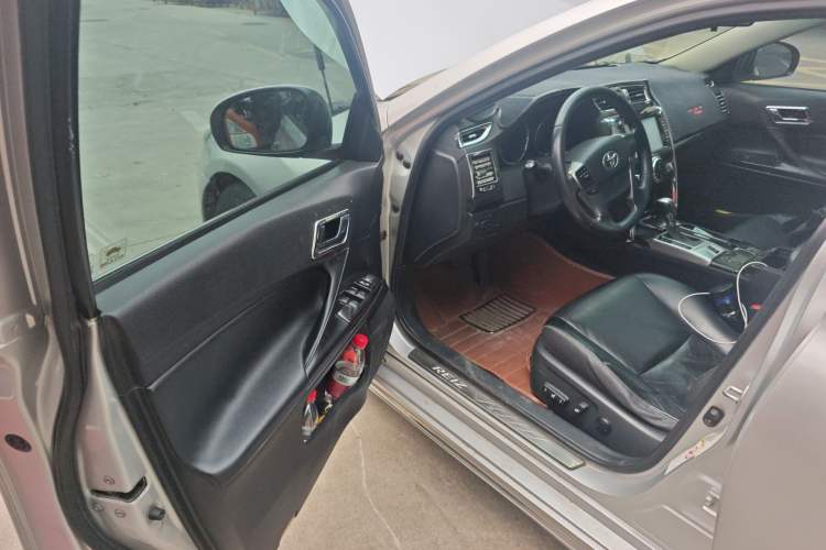 Used Toyota Reiz 2012 2.5V Fengdu Elite Stylish Edition