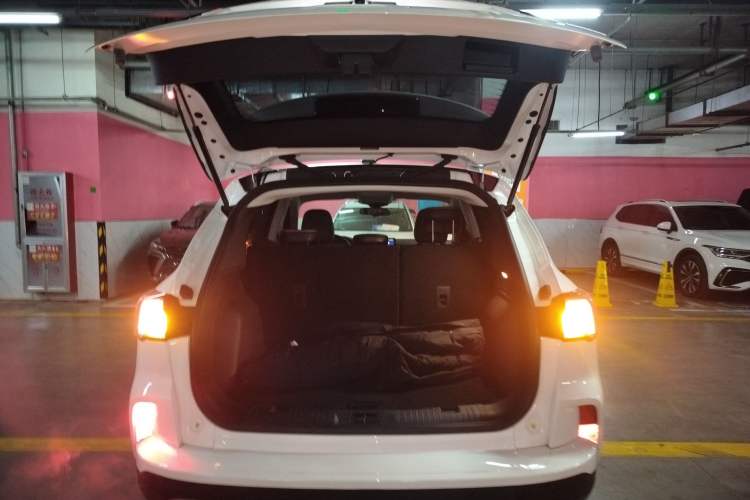 Used Ford Escape 2020 EcoBoost 245 Two-Wheel-Drive Comfort Edition