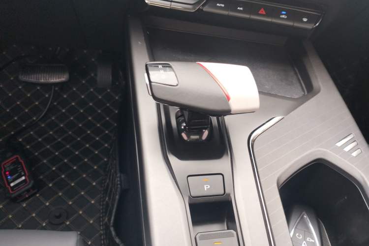 Used Oshan X5 PLUS 2023 1.5T DCT Navigation Edition