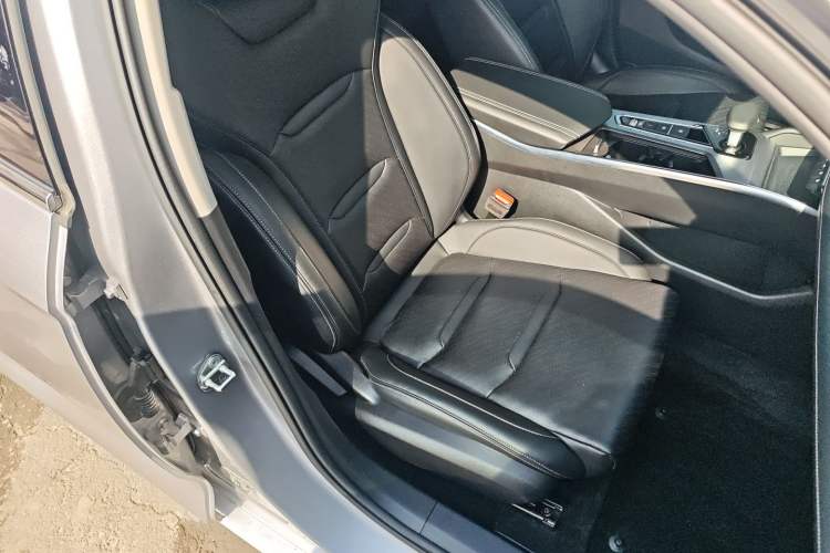 Used Geely Auto Preface 2021 2.0TD Luxury+ Version Right Front Seat