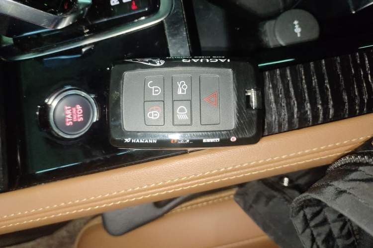 Used Jaguar XFL 2023 XFL 2.0T P250 Two-Wheel-Drive Elite Sport Edition
