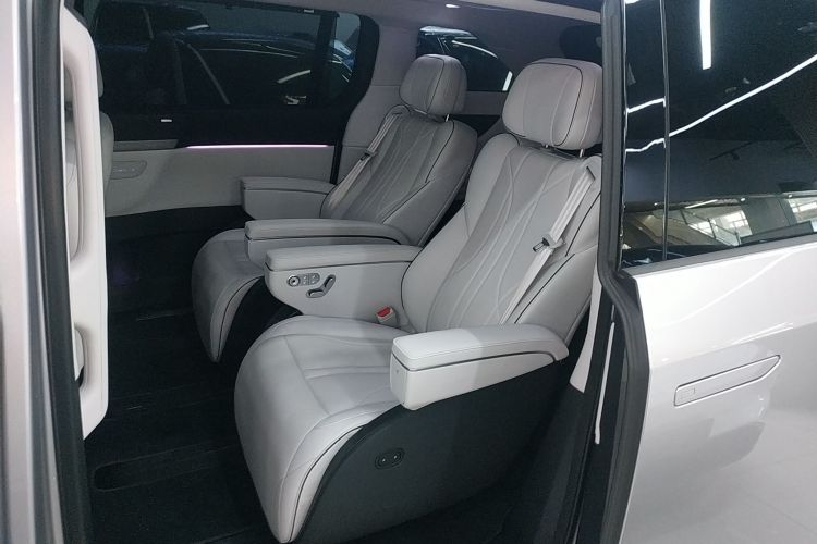 Used XPeng X9 2024 702 Ultra-Long Range Max