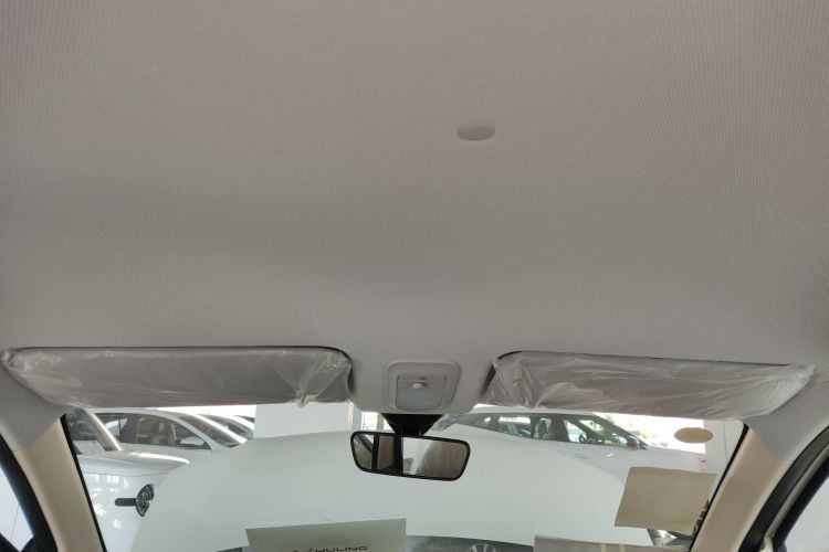 Used Wuling Hongguang MINIEV 2025 Four-Door Version Advanced Edition Headliner