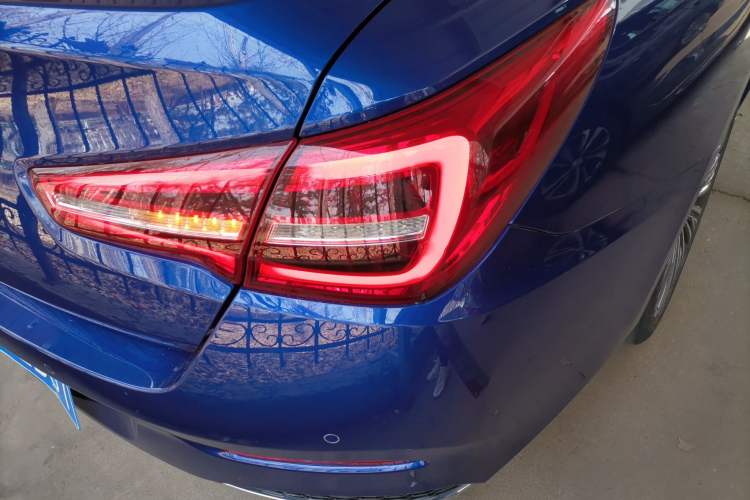 Used Hongqi H5 2022 Classic Model 1.8T Automatic Smart Connect Flagship Edition