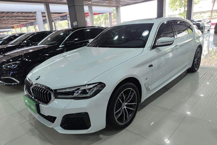 Used BMW 5 Series 2022 Second Facelift 525Li M Sport Package