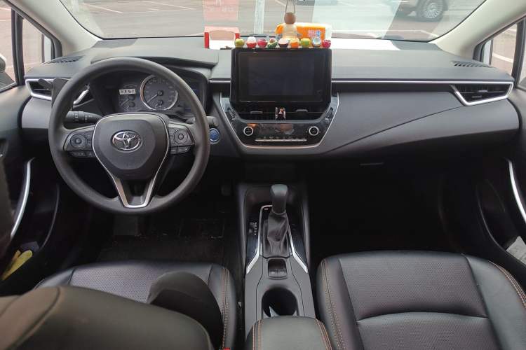 Used Toyota Corolla 2021 Dual-Engine 1.8L E-CVT Pioneer Edition
