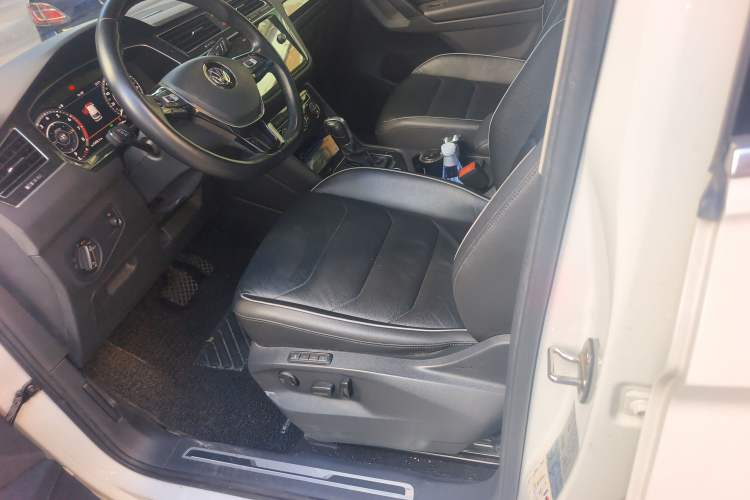 Used Volkswagen Tiguan 2018 330TSI All-Wheel-Drive Innovation Model
