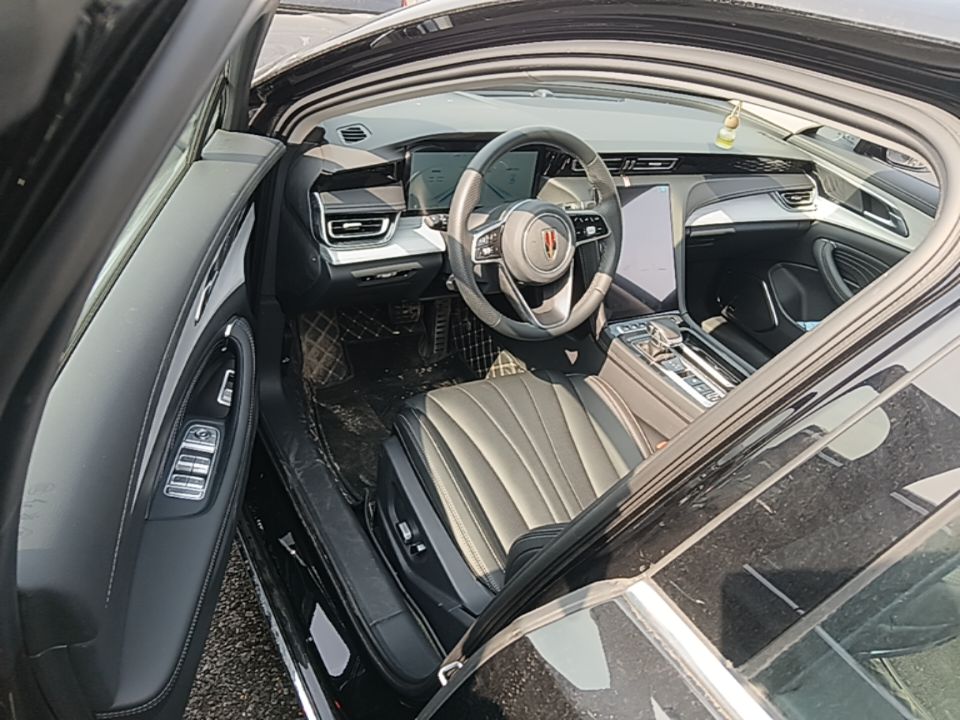 Hongqi H5 PHEV 2025 130 Super Hybrid Version — снимка 18