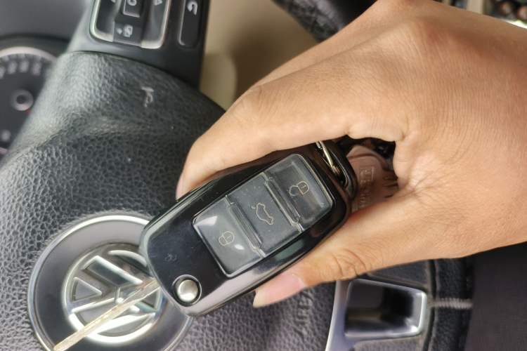 Used Volkswagen Touran 2013 1.4T DSG Smart Edition 5-seater
