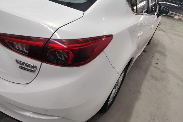 Used Mazda Mazda 3 Axela 2017 Sedan 1.5L Automatic Luxury Model Emission Standard China V
