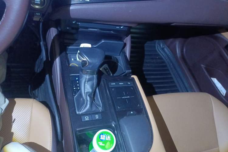 Used Lexus ES 2020 200 Excellence Edition
