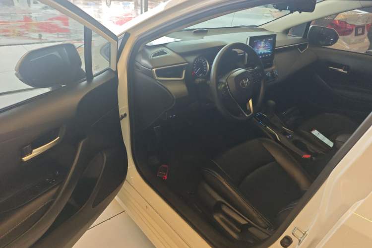 Used Toyota Corolla 2019 1.2T S-CVT GL Pioneer Edition Driver Seat