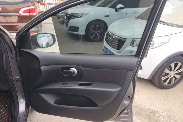 Used Nissan Livina 2015 1.6XE CVT Comfort Edition