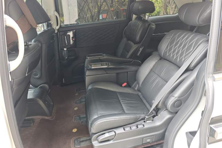 Used Honda Elysion 2019 2.0L Hybrid Luxury Edition