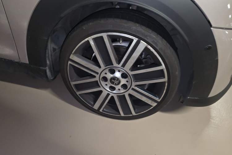 Used MINI 2022 Revised 2.0T COOPER S CABRIO Sidewalk Right Front Wheel Hub