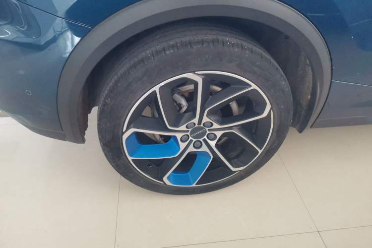 Used Lynk & Co 05 2020 2.0TD Two-Wheel Drive Shine Halo