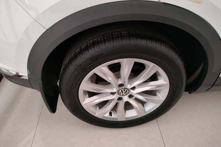 Used Volkswagen T-ROC 2019 230TSI DSG Two-Wheel-Drive Advanced Version China VI Standard
