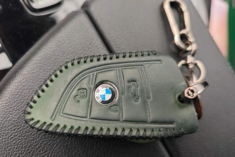 Used BMW 5 Series 2021 530Li xDrive Luxury Package Vehicle Key