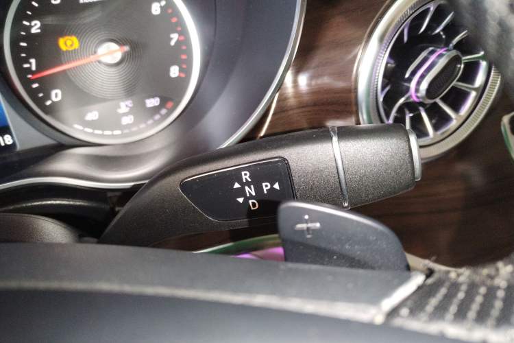 Used Mercedes-Benz V-Class 2022 V 260 Avantgarde Edition