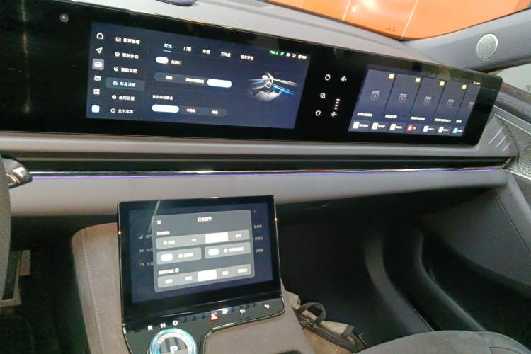 Used VOYAH PASSION 2024 PHEV Four-Wheel Drive Ultra-Long Range Flagship Model