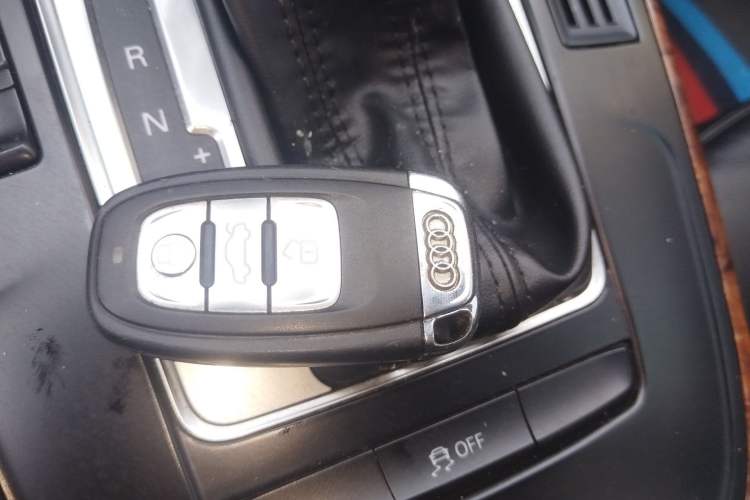 Used Audi A4L 2011 2.0 TFSI Comfort Model