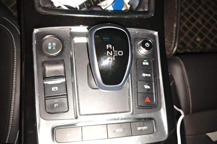 Used BYD Qin Pro New Energy 2019 DM Super Edition 1.5TI Automatic Smart Connect X-Trail Model China VI Standard Gear Lever