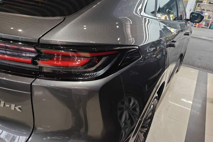 Used CHANGAN UNI-K 2021 2.0T Excellence Edition Right Rear Taillight