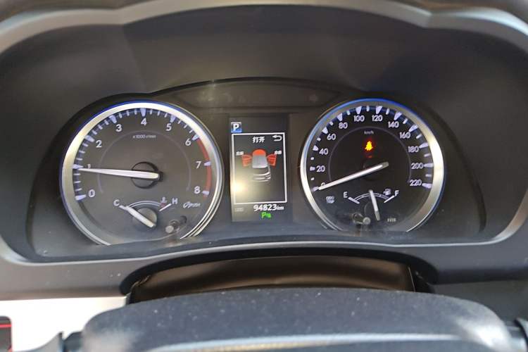 Used Toyota Highlander 2018 2.0T Four-Wheel Drive Luxury Version 7 Seats China VI Standard Instrument Cluster