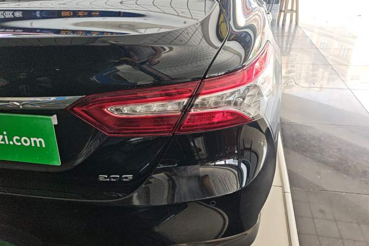 Used Toyota Camry 2021 2.0G Luxury Edition Right Rear Taillight