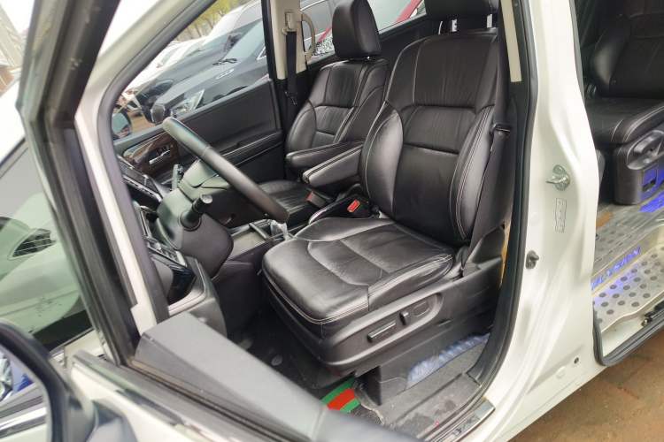 Used Honda Elysion 2016 2.4L Style Edition