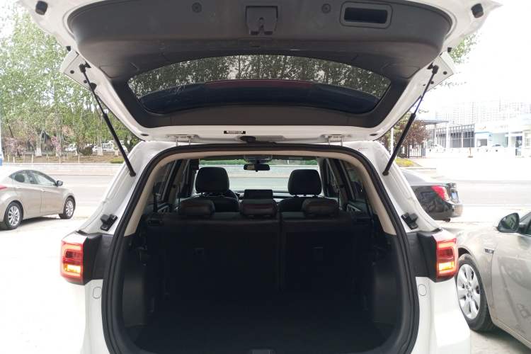 Used CHANGAN CS75 2018 280T Manual Yazi Trim Level China V Standard Trunk